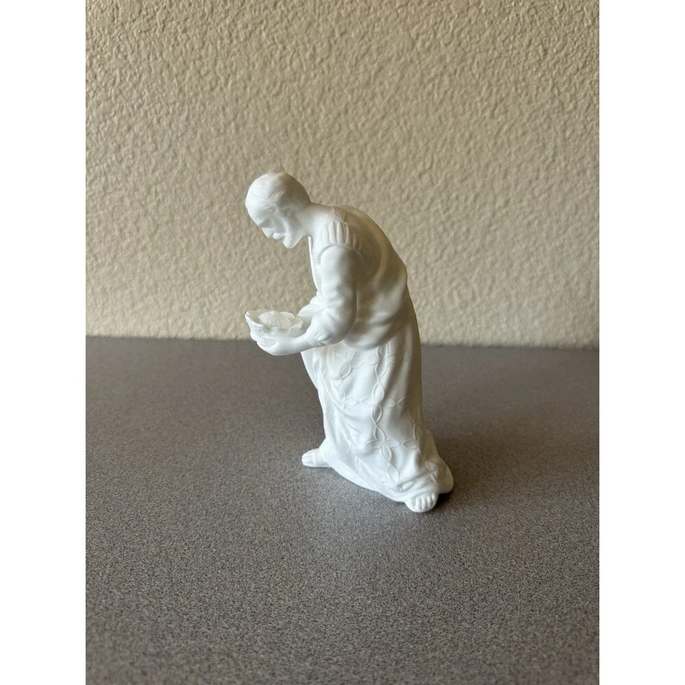 Lenox nativity gaspar